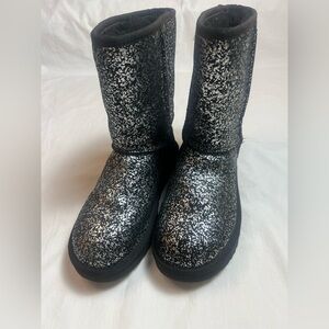 UGG Classic Short II Foil women’s Glam boots Shearling Lined 8